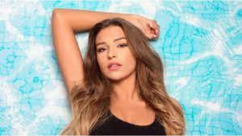 Zara Mcdermott – Biography, Facts & Life Story Main Image (1200 x 675 px)